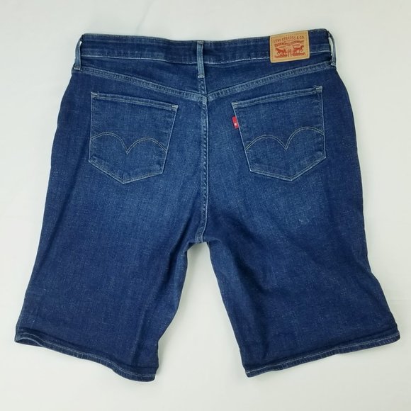 Levi's 18W Women's Blue Denim Jean Shorts